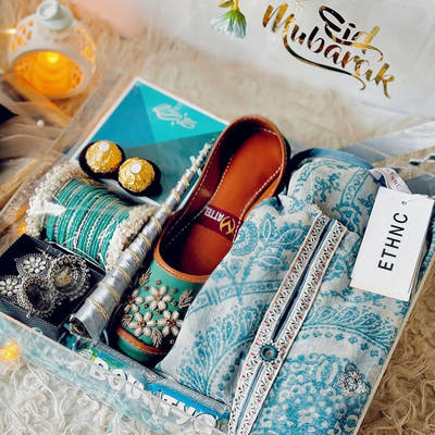 Bridal Accessories Gift Box